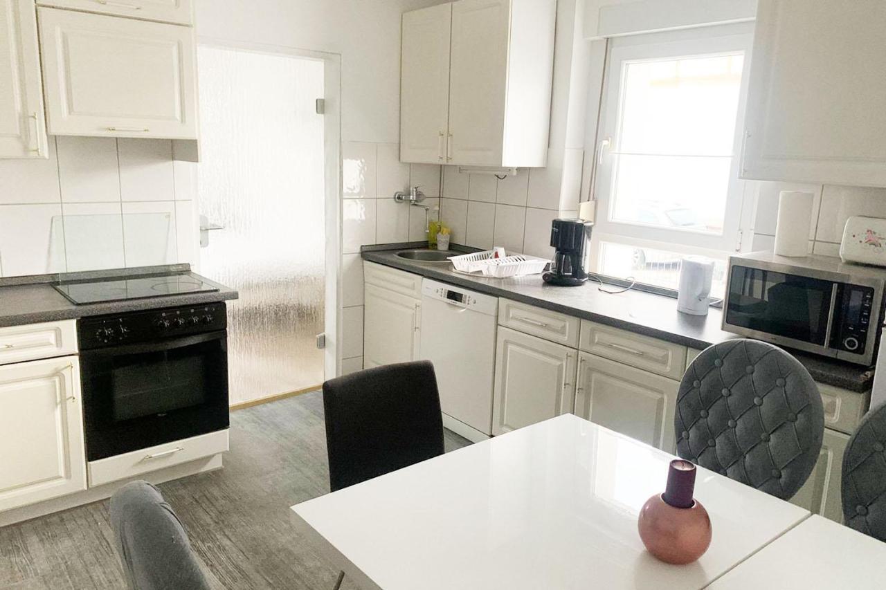 3 Bedroom Apartment In Leverkusen Kültér fotó