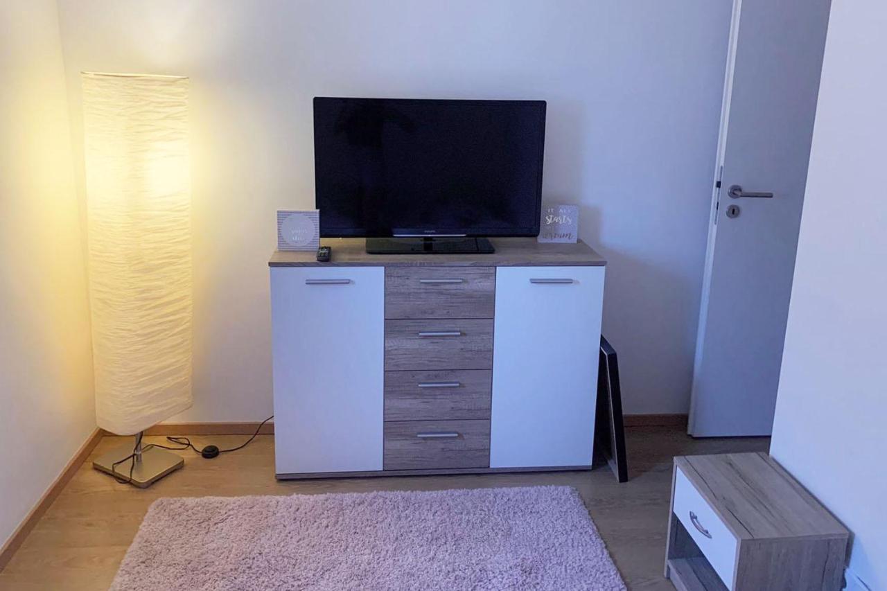 3 Bedroom Apartment In Leverkusen Kültér fotó
