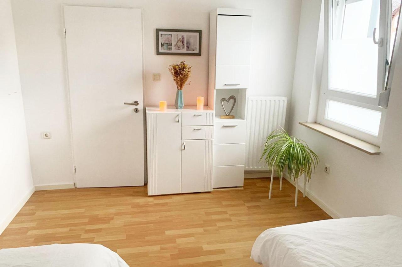 3 Bedroom Apartment In Leverkusen Kültér fotó